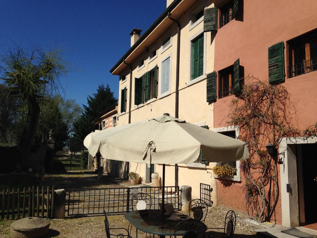Agriturismo Corte Pellegrini Сан-Мартино-Буон-Альберго Экстерьер фото